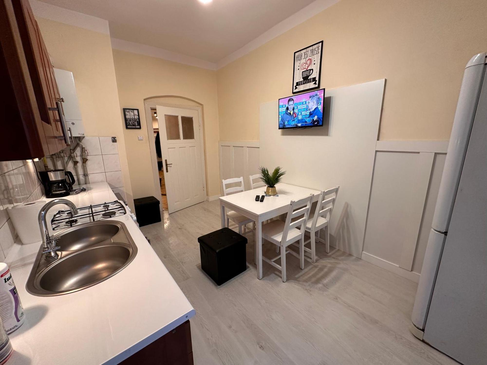 Apartamenty Ktw Central Station Katowice Exteriör bild