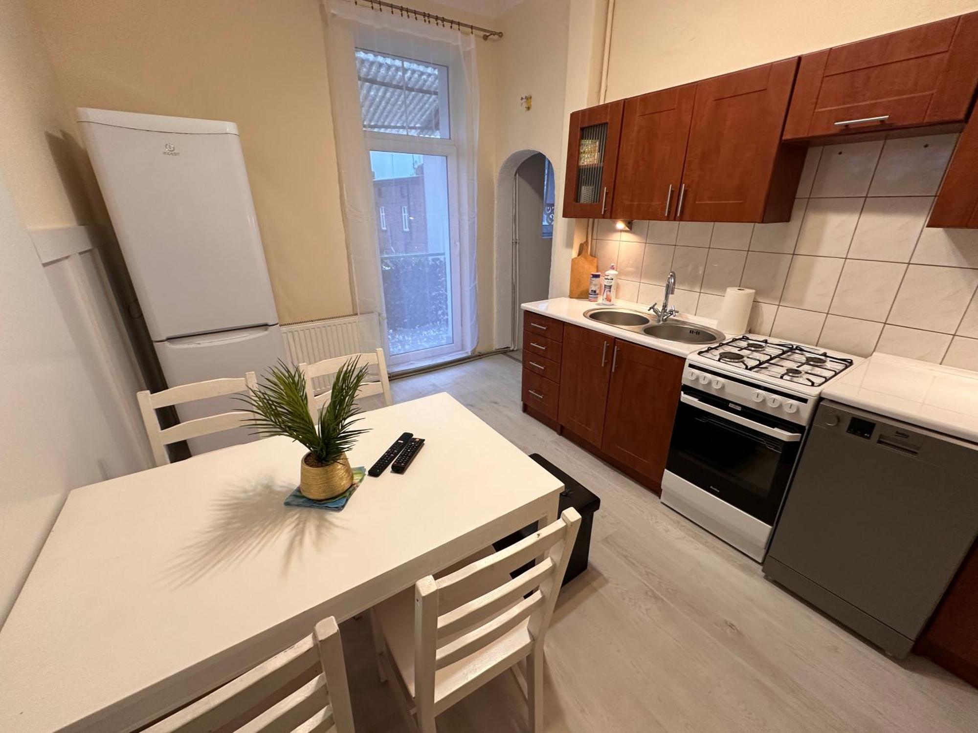 Apartamenty Ktw Central Station Katowice Exteriör bild