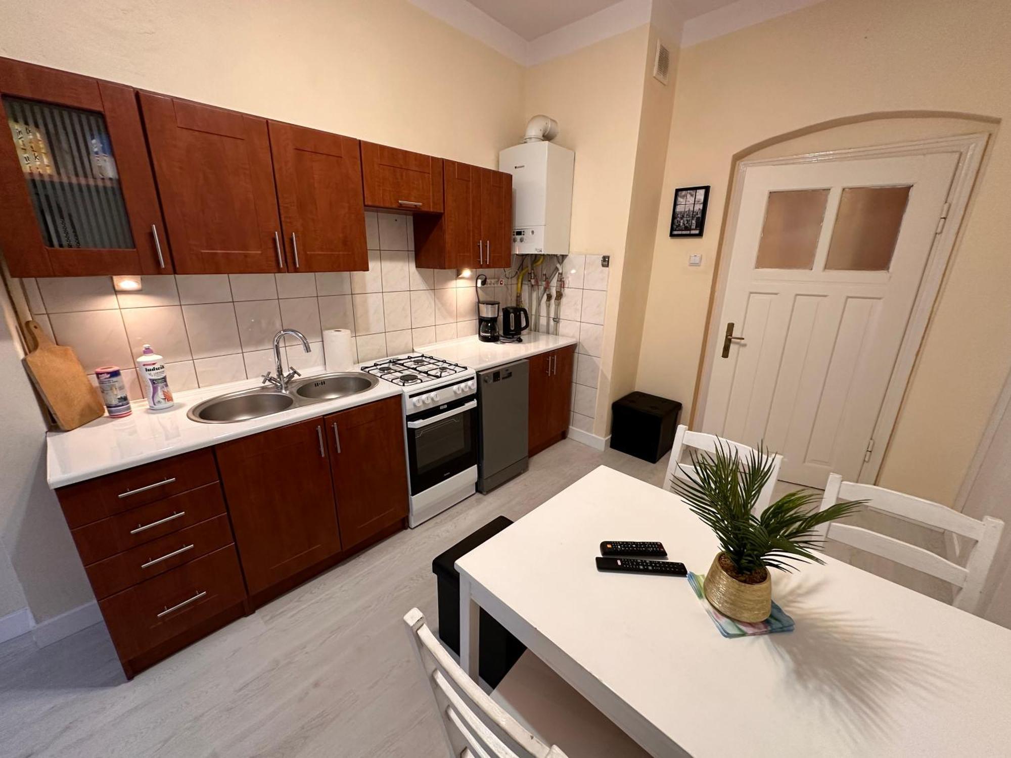 Apartamenty Ktw Central Station Katowice Exteriör bild